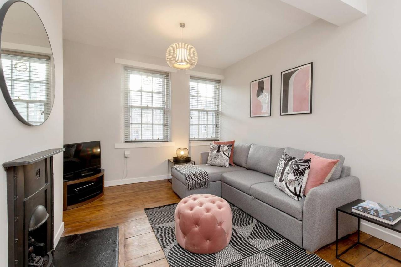 Altido Unique & Stylish Grassmarket Apt - Close To Castle Appartement Edinburgh